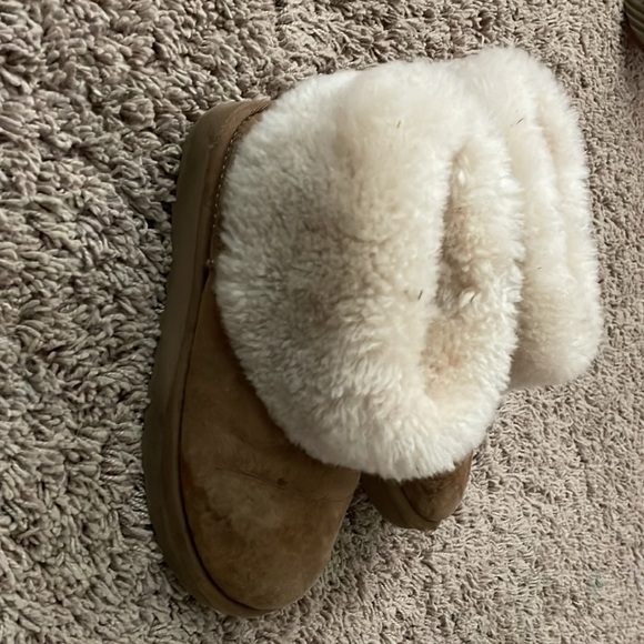 Used and worn - Picture 2 of 2